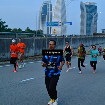 Runner Photo 6260523