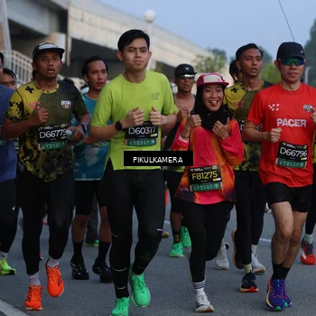 Runner Photo 6260525