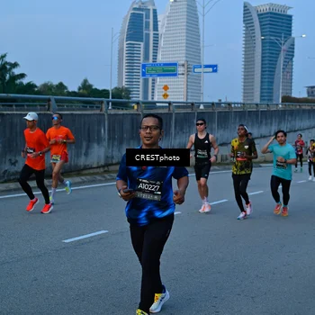 Runner Photo 6260529