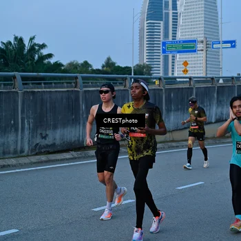 Runner Photo 6260537