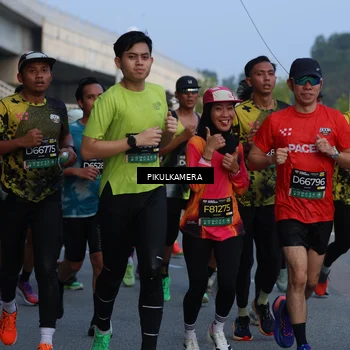 Runner Photo 6260540