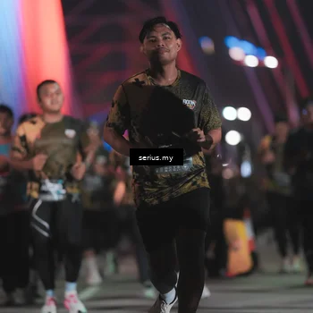 Runner Photo 6260555