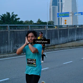 Runner Photo 6260559