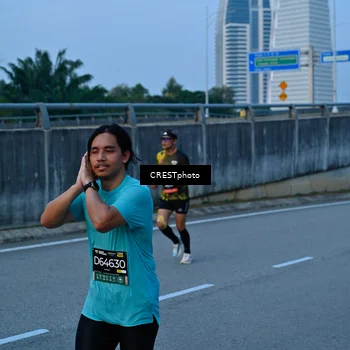 Runner Photo 6260566
