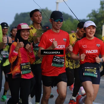 Runner Photo 6260569