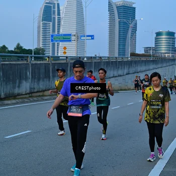 Runner Photo 6260571