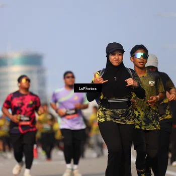 Runner Photo 6260572