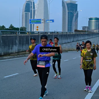 Runner Photo 6260582