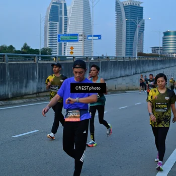 Runner Photo 6260591