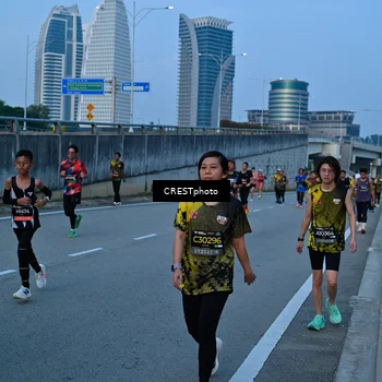 Runner Photo 6260599