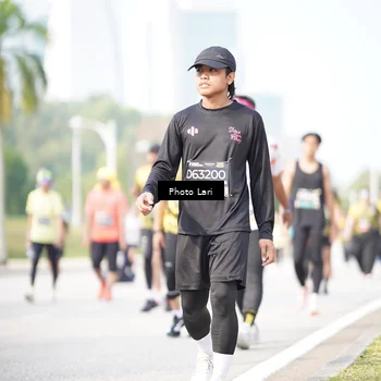 Runner Photo 6260625