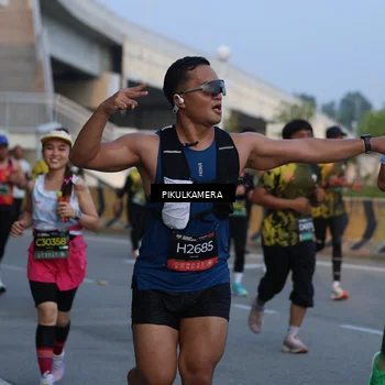 Runner Photo 6260658