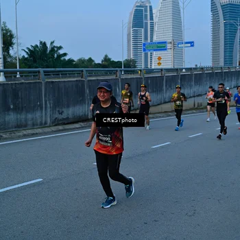 Runner Photo 6260680