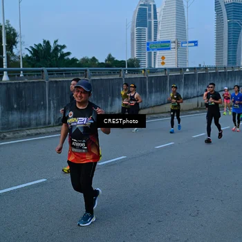 Runner Photo 6260683