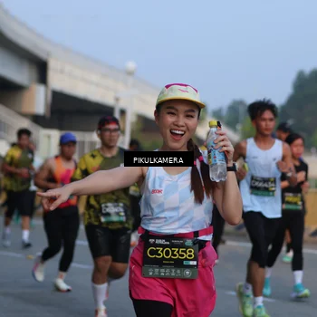 Runner Photo 6260705