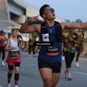 Runner Photo 6260711