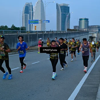 Runner Photo 6260724
