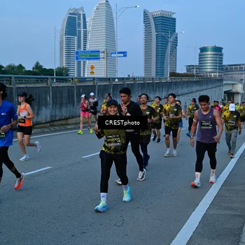 Runner Photo 6260740