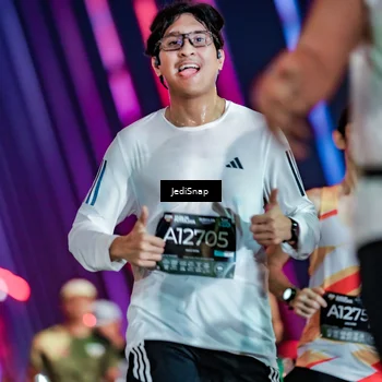 Runner Photo 6260788