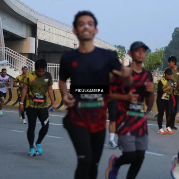 Runner Photo 6260803