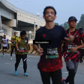 Runner Photo 6260812