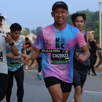 Runner Photo 6260895