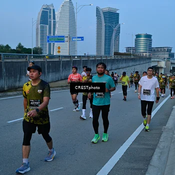 Runner Photo 6260899