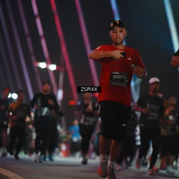 Runner Photo 6260903