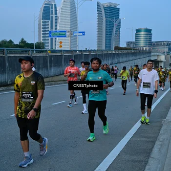 Runner Photo 6260914