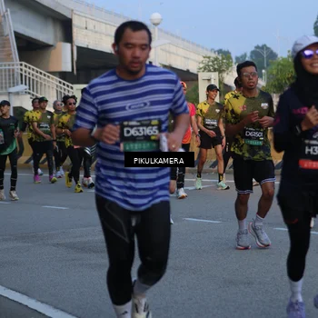 Runner Photo 6260932