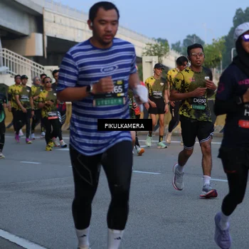 Runner Photo 6260948