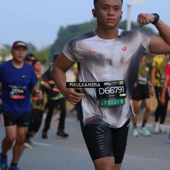 Runner Photo 6260966