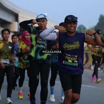 Runner Photo 6260968