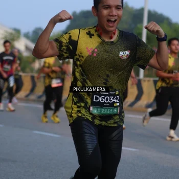 Runner Photo 6260973