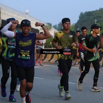 Runner Photo 6260986