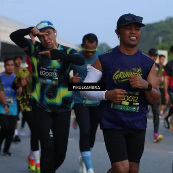 Runner Photo 6260993