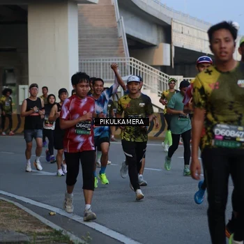 Runner Photo 6261051