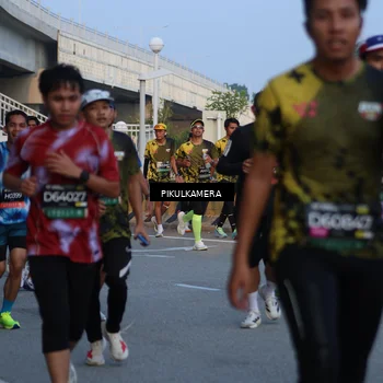 Runner Photo 6261052