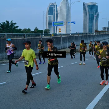 Runner Photo 6261058