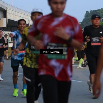 Runner Photo 6261063