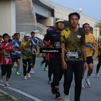 Runner Photo 6261064