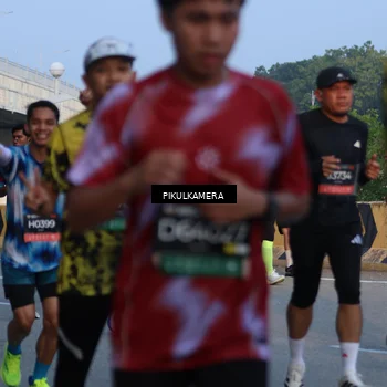 Runner Photo 6261080