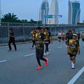 Runner Photo 6261108