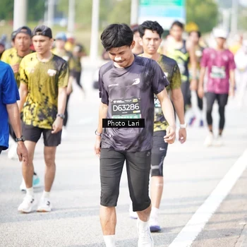 Runner Photo 6261115