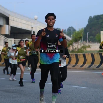 Runner Photo 6261116