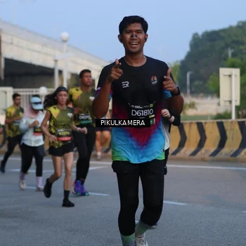 Runner Photo 6261118