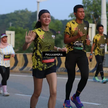 Runner Photo 6261132