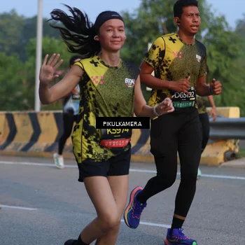 Runner Photo 6261155