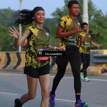 Runner Photo 6261157