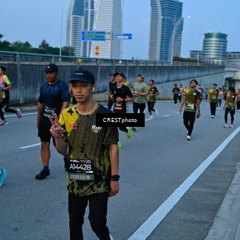Runner Photo 6261173